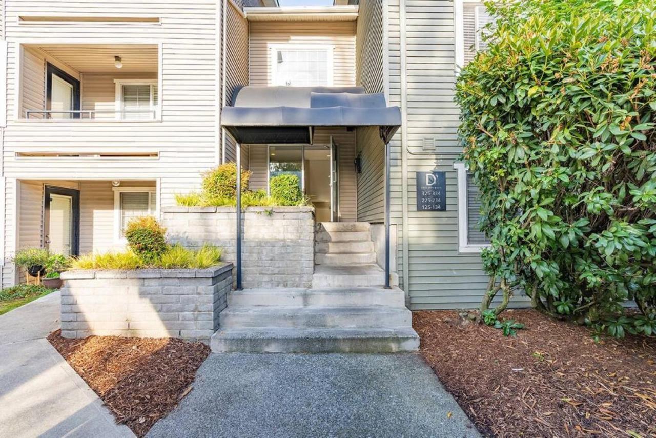 Modern And Spacious Apartment- Gym, Wifi, Free Parking Seattle Eksteriør billede